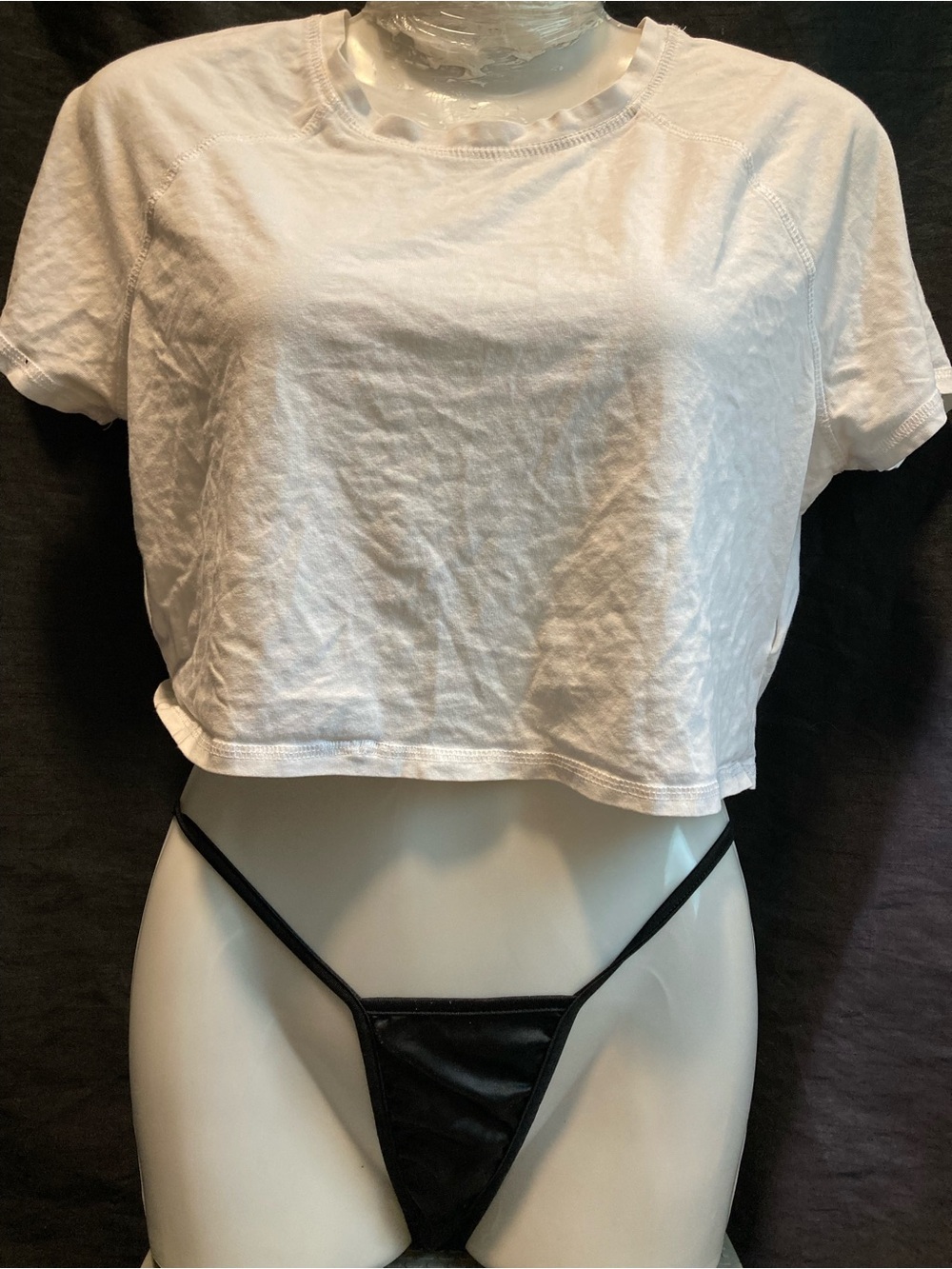 Divided White Cropped Tee Basic Size XL